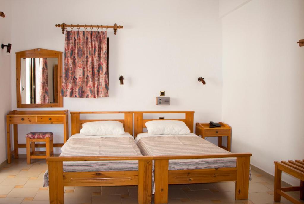 Popi Hotel Apartments Agia Marina  Exterior photo