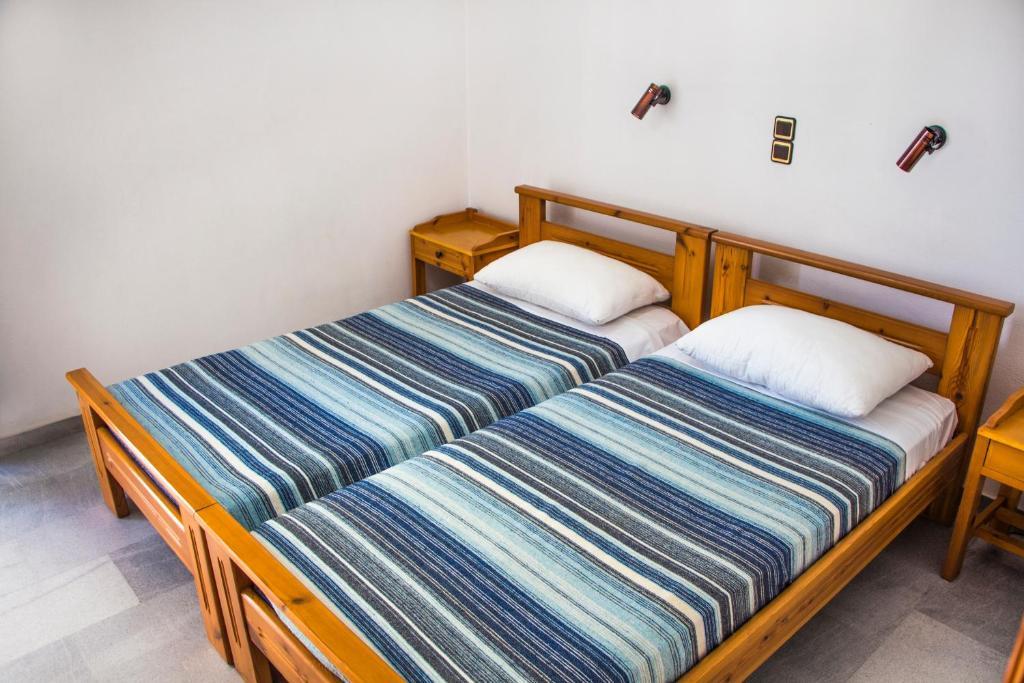 Popi Hotel Apartments Agia Marina  Exterior photo