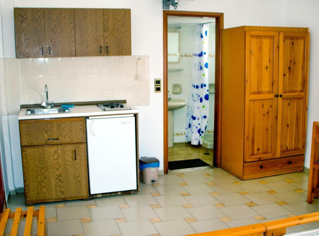 Popi Hotel Apartments Agia Marina  Room photo
